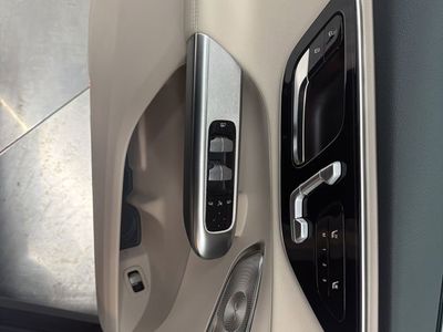 2026 Mercedes-Benz GLC — photo 52 view