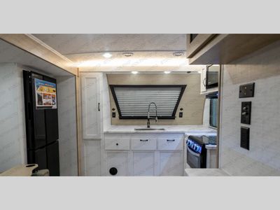 2025 Palomino SolAire - Photo 3