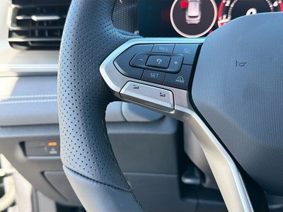 2026 Volkswagen Tiguan — photo 37 view