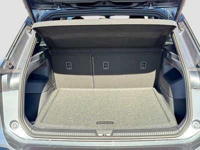 2026 Volkswagen Tiguan — photo 11 view