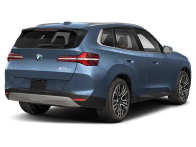 2025 BMW X3 — detail view
