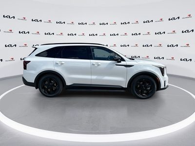 2026 Kia Sorento Hybrid - Photo 9