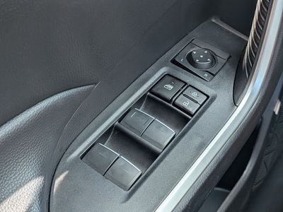 2024 Toyota RAV4 - Photo 22