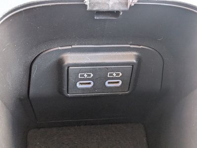 2024 Toyota RAV4 - Photo 31