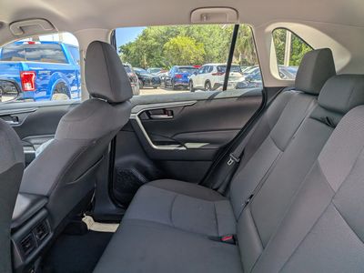 2024 Toyota RAV4 - Photo 14