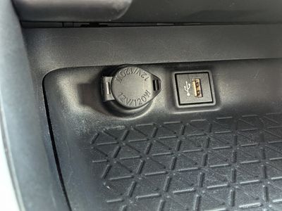 2024 Toyota RAV4 - Photo 30
