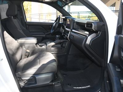 2024 Toyota Tacoma - Photo 18