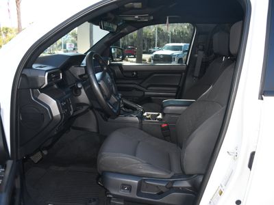 2024 Toyota Tacoma - Photo 6