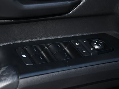 2024 Toyota Tacoma - Photo 9