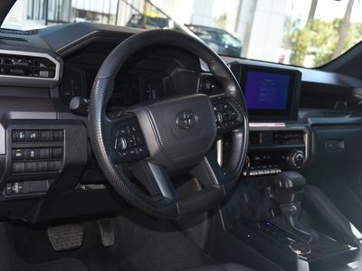 2024 Toyota Tacoma - Photo 7