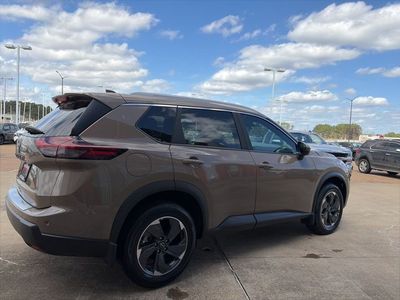 2025 Nissan Rogue - Photo 4