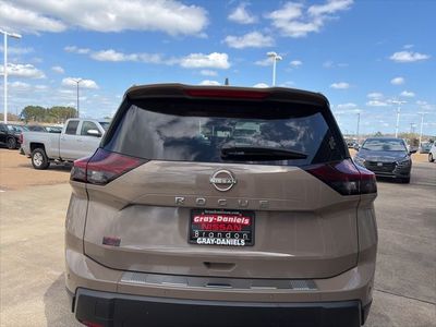 2025 Nissan Rogue - Photo 3