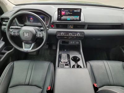 2025 Honda Pilot — photo 18 view
