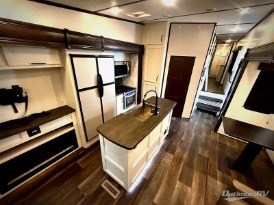 2022 Dutchmen Atlas — photo 20 view