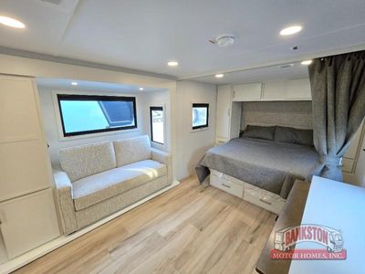 2026 Model Ix 23 - Photo 7