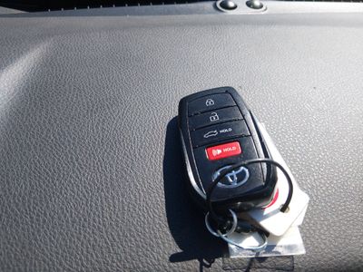 2025 Toyota Camry — photo 15 view
