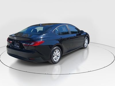 2025 Toyota Camry — photo 7 view