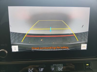2025 Toyota Camry — photo 16 view