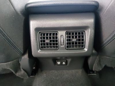2025 Toyota Camry — photo 18 view