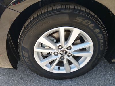 2025 Toyota Camry — photo 10 view