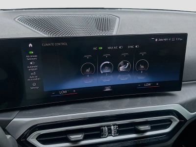 2024 BMW 3 Series — photo 13 view