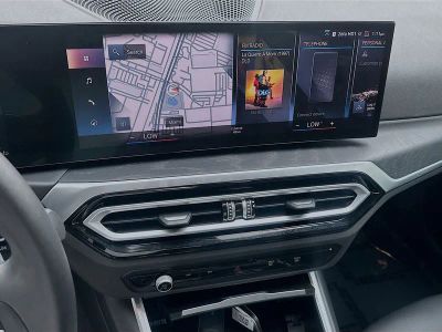 2024 BMW 3 Series — photo 10 view