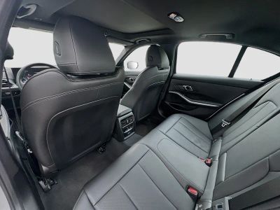 2024 BMW 3 Series — photo 24 view