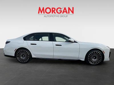 2026 BMW 7 Series — side profile view