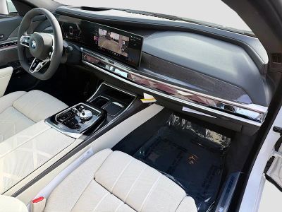 2026 BMW 7 Series — photo 14 view