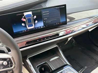 2026 BMW 7 Series — photo 28 view