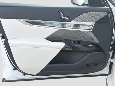 2026 BMW 7 Series — photo 22 view