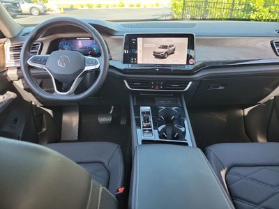 2026 Volkswagen Atlas — photo 13 view