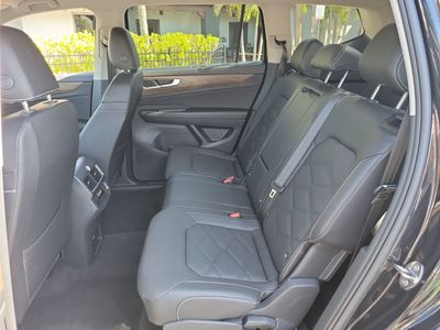 2026 Volkswagen Atlas — photo 16 view