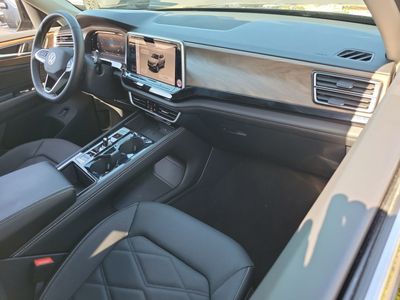 2026 Volkswagen Atlas — photo 11 view