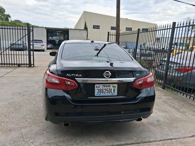 2018 Nissan Altima - Photo 5