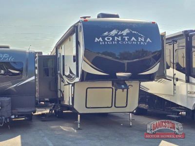 2017 Montana High Country 310RE — photo 36 view