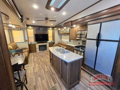 2017 Montana High Country 310RE — engine compartment view