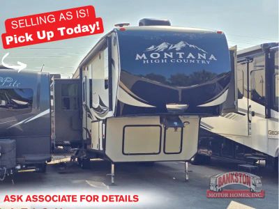 2017 Montana High Country 310RE — front three-quarter view