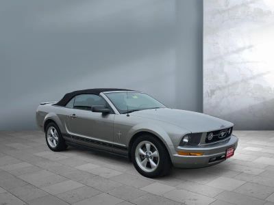 2008 Ford Mustang - Photo 8