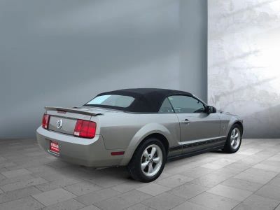 2008 Ford Mustang - Photo 6