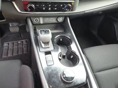 2023 Nissan Rogue — photo 18 view