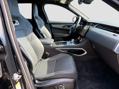 2026 Jaguar F-PACE — photo 15 view