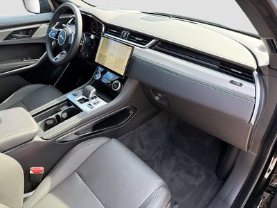 2026 Jaguar F-PACE — photo 14 view