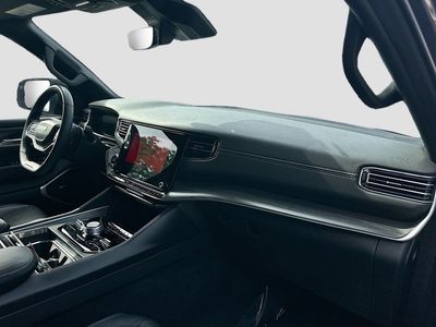 2023 Jeep Wagoneer L - Photo 31
