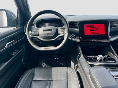 2023 Jeep Wagoneer L - Photo 23