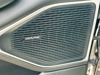 2023 Jeep Wagoneer L - Photo 19