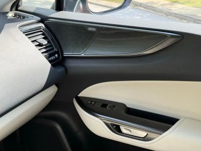 2025 Lexus NX - Photo 37