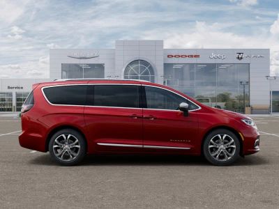 2026 Chrysler Pacifica — photo 21 view