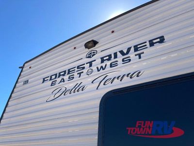 2026 EAST TO WEST Della Terra - Photo 10