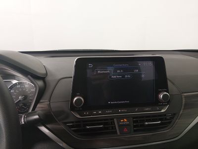 2025 Nissan Altima — photo 18 view